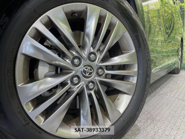 Toyota ALPHARD 2024-10 8278041-12