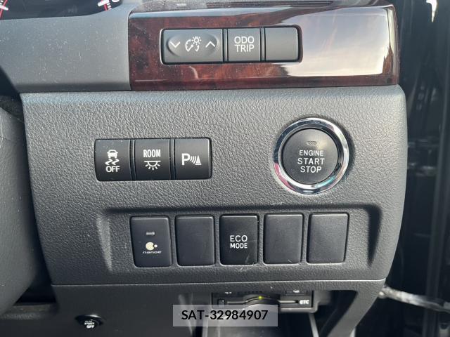Toyota ALPHARD 2012-04 8278742-11