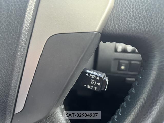 Toyota ALPHARD 2012-04 8278742-12