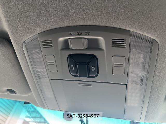 Toyota ALPHARD 2012-04 8278742-13