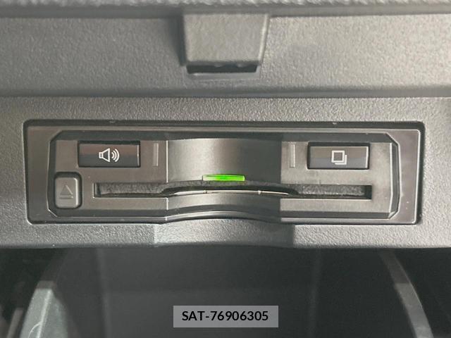Toyota ALPHARD 2019-02 8279117-5