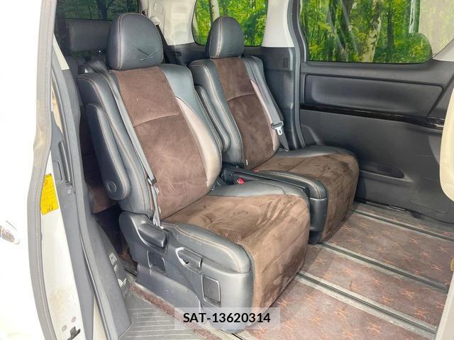 Toyota ALPHARD 2012-10 8279449-8