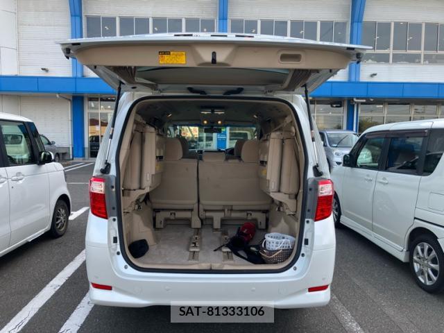 Toyota ALPHARD 2012-03 8279643-5