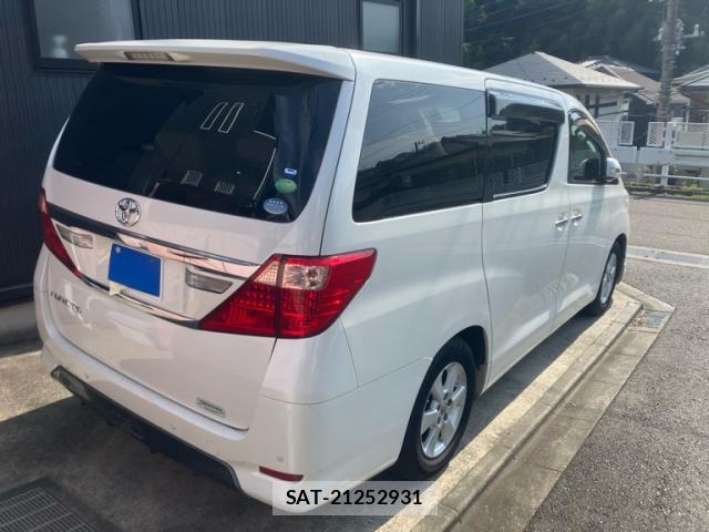 Toyota ALPHARD 2013-06 8279671-12