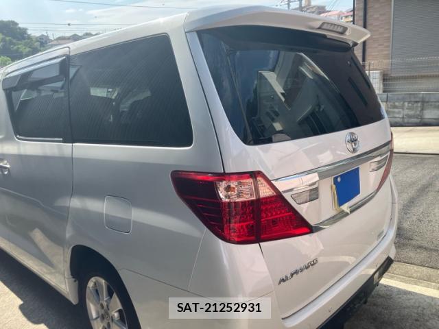 Toyota ALPHARD 2013-06 8279671-13