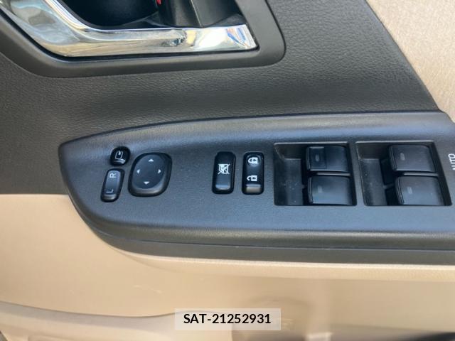 Toyota ALPHARD 2013-06 8279671-14