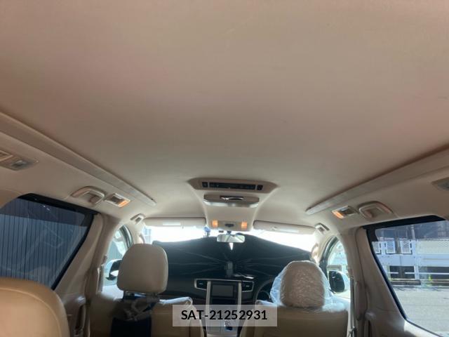 Toyota ALPHARD 2013-06 8279671-7