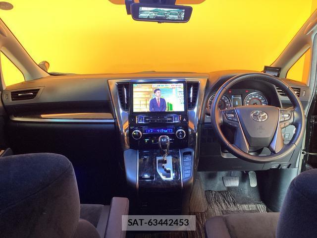 Toyota ALPHARD 2019-09 8280105-4