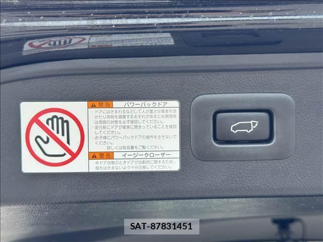 Toyota ALPHARD 2021-04 8280373-15