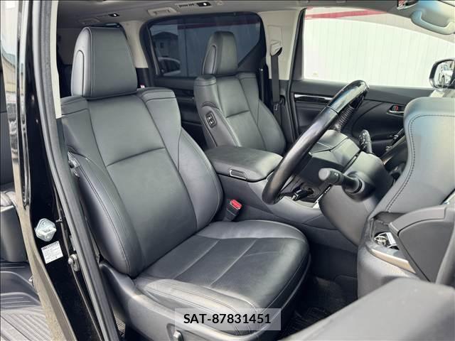 Toyota ALPHARD 2021-04 8280373-6