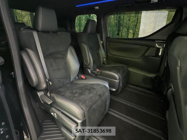 Toyota ALPHARD 2023-04 8280485-7