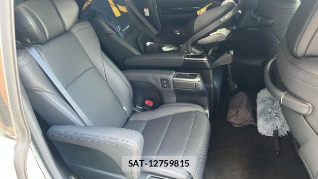 Toyota ALPHARD 2020-05 8280601-6