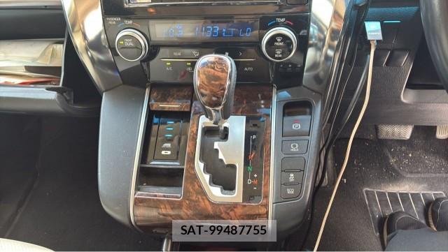 Toyota ALPHARD 2019-03 8280741-14