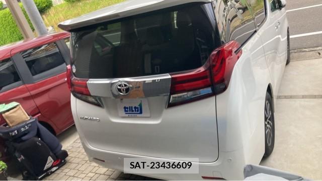Toyota ALPHARD 2017-02 8280755-1