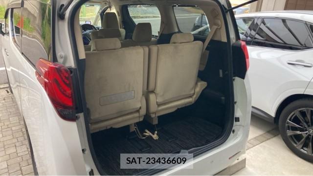 Toyota ALPHARD 2017-02 8280755-17