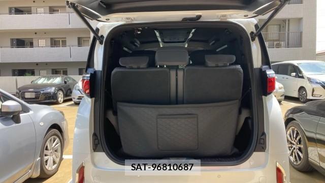 Toyota ALPHARD 2024-12 8280871-17