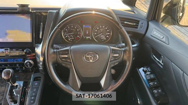 Toyota ALPHARD 2020-04 8280872-12