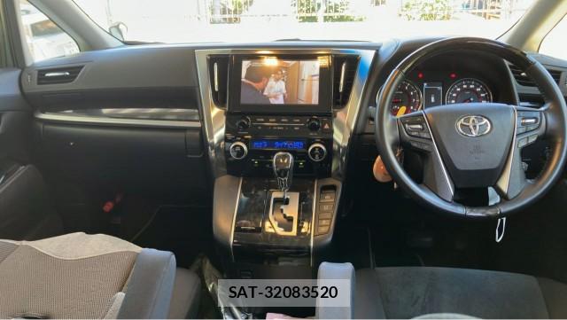 Toyota ALPHARD 2020-04 8280917-2