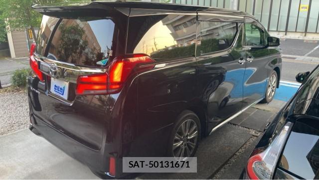 Toyota ALPHARD 2021-06 8280937-12