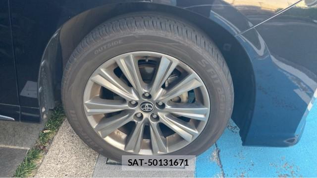 Toyota ALPHARD 2021-06 8280937-8