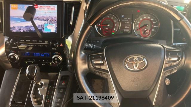 Toyota ALPHARD 2019-09 8280946-16