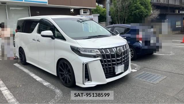 Toyota ALPHARD 2018-07 8280989-11