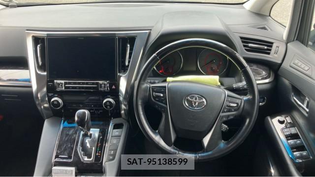 Toyota ALPHARD 2018-07 8280989-16