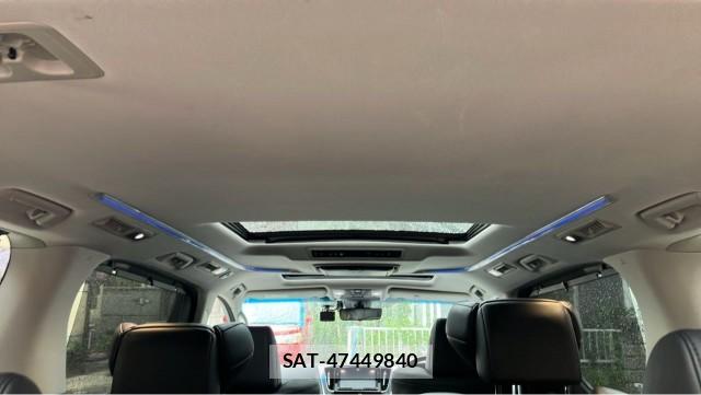 Toyota ALPHARD 2018-07 8281029-15