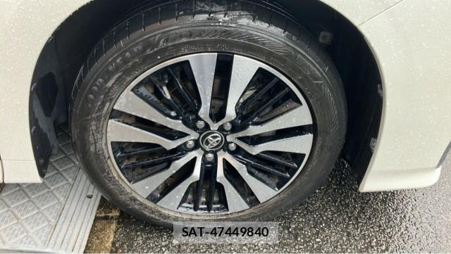 Toyota ALPHARD 2018-07 8281029-8