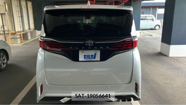 Toyota ALPHARD 2025-07 8281063-1
