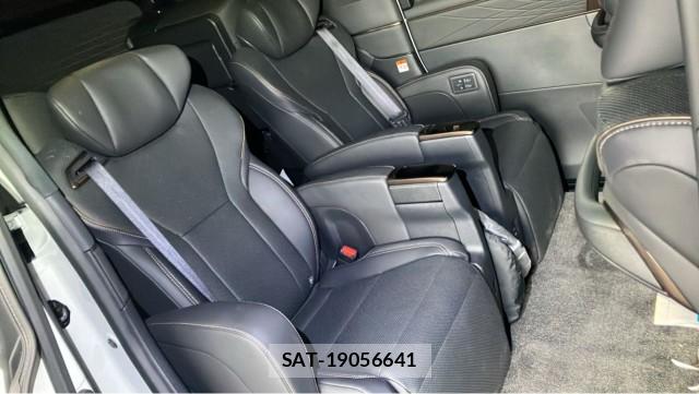 Toyota ALPHARD 2025-07 8281063-6