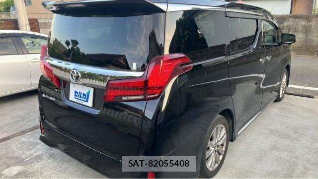 Toyota ALPHARD 2021-02 8281100-12