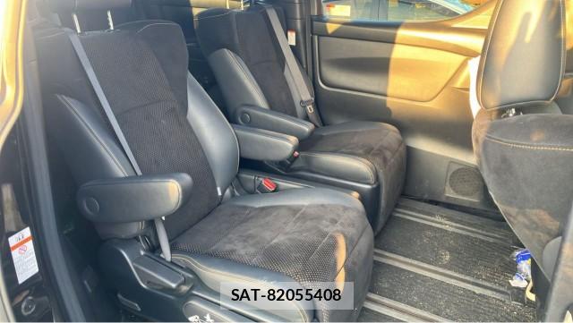Toyota ALPHARD 2021-02 8281100-6