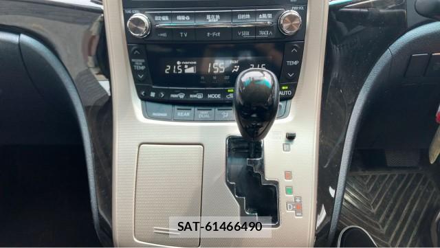 Toyota ALPHARD 2012-11 8281170-14