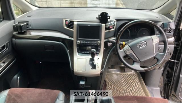 Toyota ALPHARD 2012-11 8281170-2