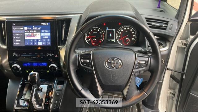 Toyota ALPHARD 2021-06 8281285-16