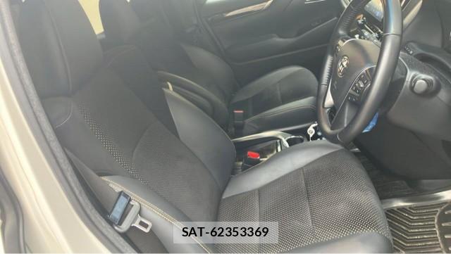 Toyota ALPHARD 2021-06 8281285-5