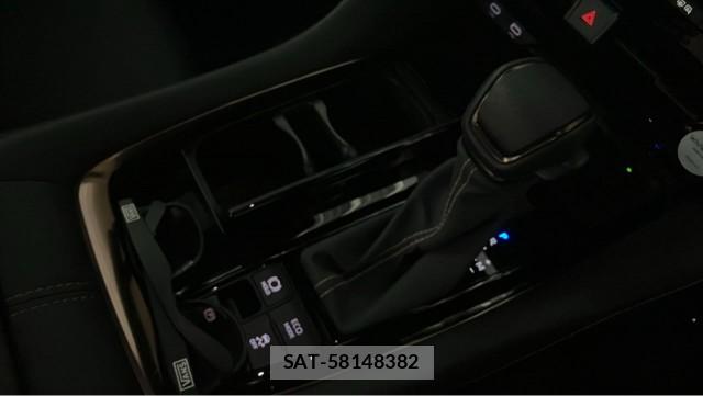Toyota ALPHARD 2026-04 8281306-13