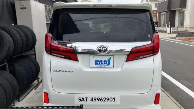 Toyota ALPHARD 2022-06 8281312-1