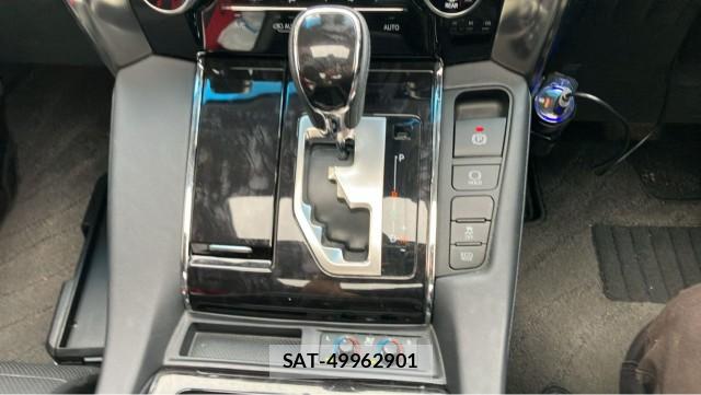 Toyota ALPHARD 2022-06 8281312-14