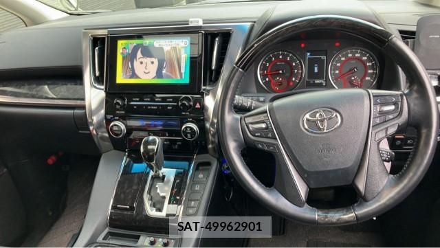 Toyota ALPHARD 2022-06 8281312-16
