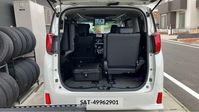 Toyota ALPHARD 2022-06 8281312-17