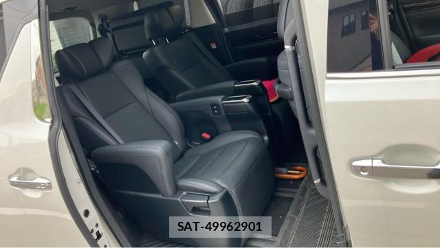 Toyota ALPHARD 2022-06 8281312-6