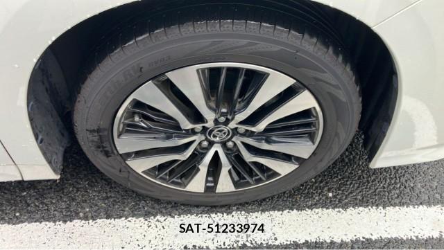 Toyota ALPHARD 2022-07 8281352-8