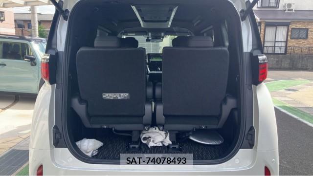Toyota ALPHARD 2024-11 8281406-17
