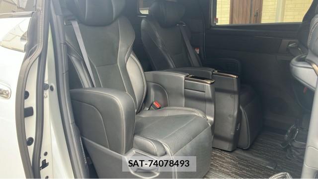 Toyota ALPHARD 2024-11 8281406-6