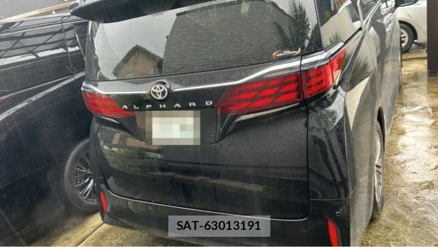 Toyota ALPHARD 2024-03 8281438-1