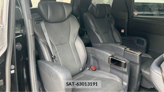 Toyota ALPHARD 2024-03 8281438-6