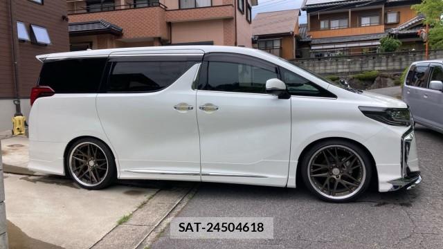 Toyota ALPHARD 2023-04 8281457-10