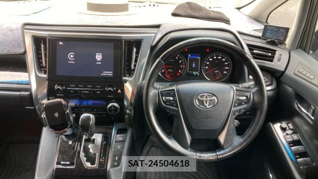 Toyota ALPHARD 2023-04 8281457-16